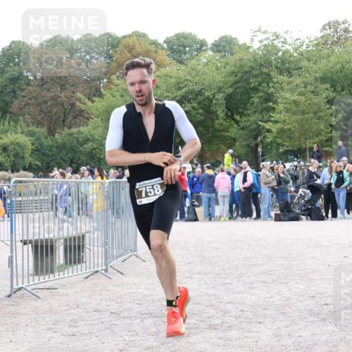 14.09.2025 - Stadtparktriathlon Strokosch-Dieckow http://msf.ph/oto/8887423 14.09.2025 11:38:16 Ziel 758, 787 meine-sportfotos.de