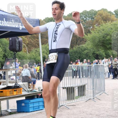 14.09.2025 - Stadtparktriathlon Strokosch-Dieckow http://msf.ph/oto/8887429 14.09.2025 11:38:40 Ziel 692, 760 meine-sportfotos.de