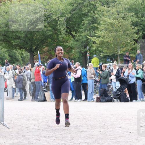 14.09.2025 - Stadtparktriathlon Strokosch-Dieckow http://msf.ph/oto/8887435 14.09.2025 11:38:44 Ziel 692, 760 meine-sportfotos.de