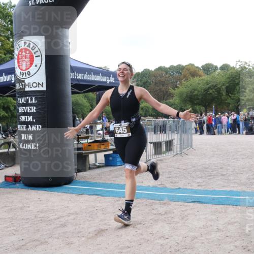 14.09.2025 - Stadtparktriathlon Strokosch-Dieckow http://msf.ph/oto/8887469 14.09.2025 11:39:31 Ziel 645, 766 meine-sportfotos.de
