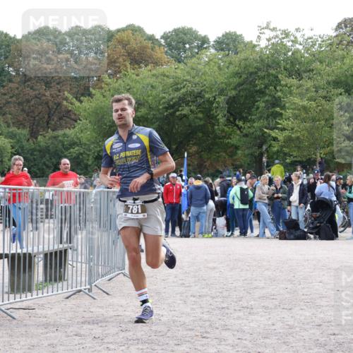 14.09.2025 - Stadtparktriathlon Strokosch-Dieckow http://msf.ph/oto/8887488 14.09.2025 11:41:39 Ziel 781 meine-sportfotos.de