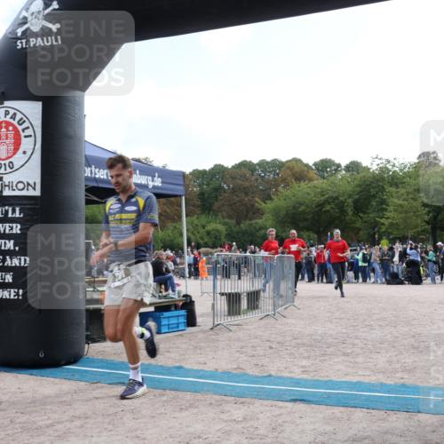 14.09.2025 - Stadtparktriathlon Strokosch-Dieckow http://msf.ph/oto/8887490 14.09.2025 11:41:41 Ziel 602, 781 meine-sportfotos.de