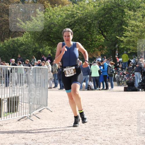 14.09.2025 - Stadtparktriathlon Strokosch-Dieckow http://msf.ph/oto/8887512 14.09.2025 11:42:17 Ziel 638, 723 meine-sportfotos.de