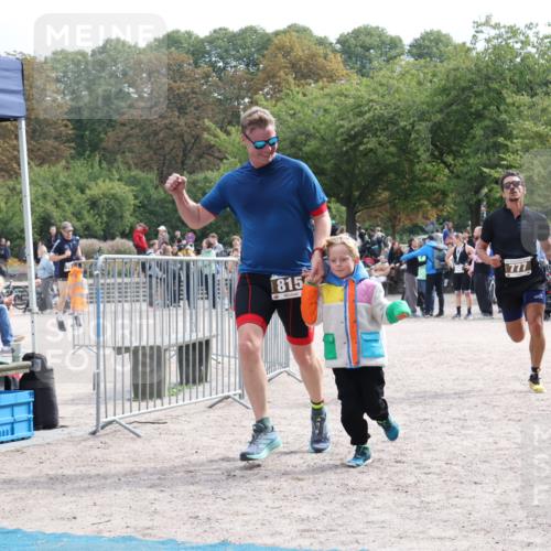 14.09.2025 - Stadtparktriathlon Strokosch-Dieckow http://msf.ph/oto/8887615 14.09.2025 11:44:40 Ziel 754, 777, 815 meine-sportfotos.de