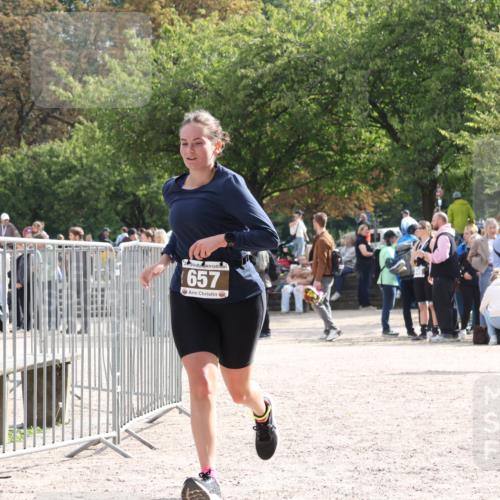 14.09.2025 - Stadtparktriathlon Strokosch-Dieckow http://msf.ph/oto/8887669 14.09.2025 11:46:24 Ziel 657 meine-sportfotos.de