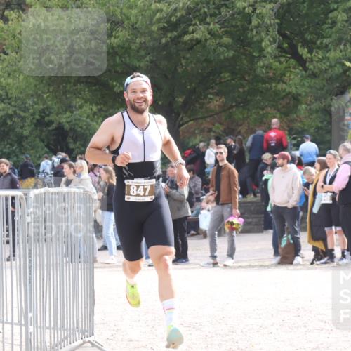 14.09.2025 - Stadtparktriathlon Strokosch-Dieckow http://msf.ph/oto/8887731 14.09.2025 11:48:36 Ziel 847 meine-sportfotos.de