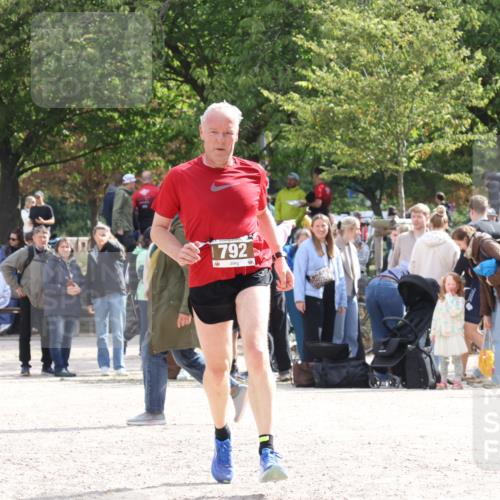 14.09.2025 - Stadtparktriathlon Strokosch-Dieckow http://msf.ph/oto/8887754 14.09.2025 11:49:01 Ziel 792 meine-sportfotos.de