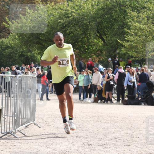 14.09.2025 - Stadtparktriathlon Strokosch-Dieckow http://msf.ph/oto/8887789 14.09.2025 11:50:01 Ziel 746 meine-sportfotos.de