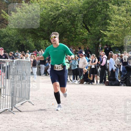 14.09.2025 - Stadtparktriathlon Strokosch-Dieckow http://msf.ph/oto/8887797 14.09.2025 11:50:39 Ziel 627, 739 meine-sportfotos.de