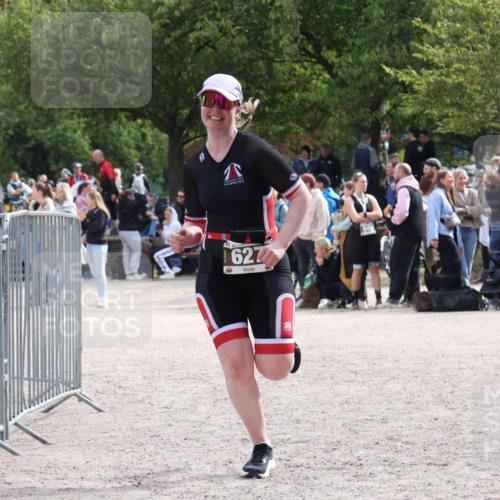 14.09.2025 - Stadtparktriathlon Strokosch-Dieckow http://msf.ph/oto/8887807 14.09.2025 11:50:43 Ziel 627, 739 meine-sportfotos.de