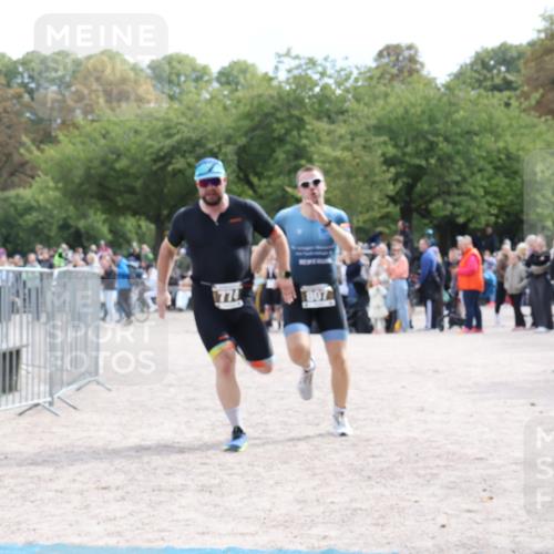 14.09.2025 - Stadtparktriathlon Strokosch-Dieckow http://msf.ph/oto/8887827 14.09.2025 11:51:02 Ziel 774, 807 meine-sportfotos.de
