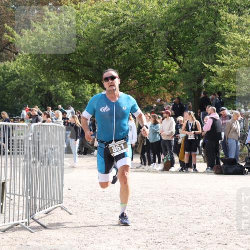 14.09.2025 - Stadtparktriathlon Strokosch-Dieckow http://msf.ph/oto/8887839 14.09.2025 11:51:53 Ziel 851 meine-sportfotos.de