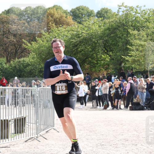 14.09.2025 - Stadtparktriathlon Strokosch-Dieckow http://msf.ph/oto/8887854 14.09.2025 11:52:26 Ziel 816 meine-sportfotos.de