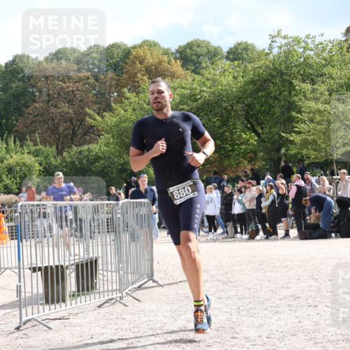 14.09.2025 - Stadtparktriathlon Strokosch-Dieckow http://msf.ph/oto/8887874 14.09.2025 11:52:52 Ziel 600, 628, 849, 875, 880, 888 meine-sportfotos.de