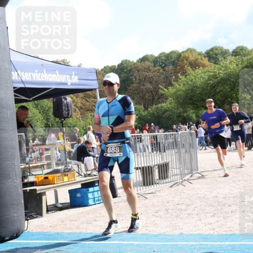 14.09.2025 - Stadtparktriathlon Strokosch-Dieckow http://msf.ph/oto/8887880 14.09.2025 11:52:54 Ziel 600, 628, 849, 875, 880, 888 meine-sportfotos.de