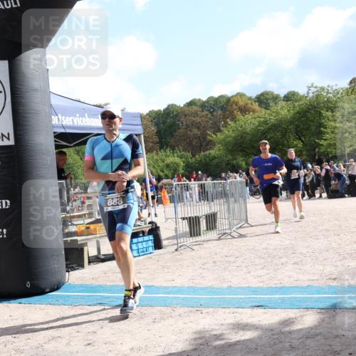 14.09.2025 - Stadtparktriathlon Strokosch-Dieckow http://msf.ph/oto/8887882 14.09.2025 11:52:54 Ziel 600, 628, 849, 875, 880, 888 meine-sportfotos.de