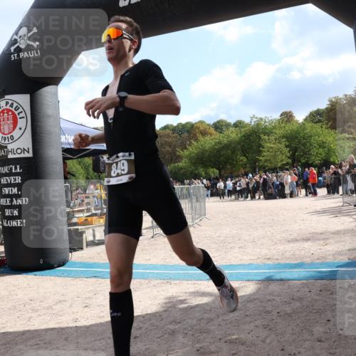 14.09.2025 - Stadtparktriathlon Strokosch-Dieckow http://msf.ph/oto/8887896 14.09.2025 11:53:00 Ziel 628, 849, 875, 888 meine-sportfotos.de