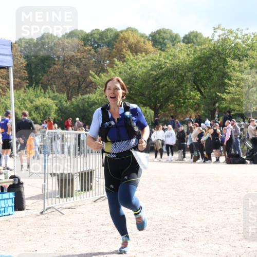 14.09.2025 - Stadtparktriathlon Strokosch-Dieckow http://msf.ph/oto/8887903 14.09.2025 11:53:36 Ziel 632, 671 meine-sportfotos.de