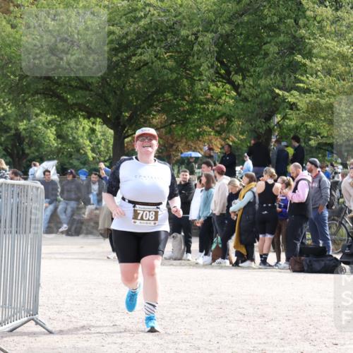 14.09.2025 - Stadtparktriathlon Strokosch-Dieckow http://msf.ph/oto/8887951 14.09.2025 11:55:01 Ziel 708 meine-sportfotos.de
