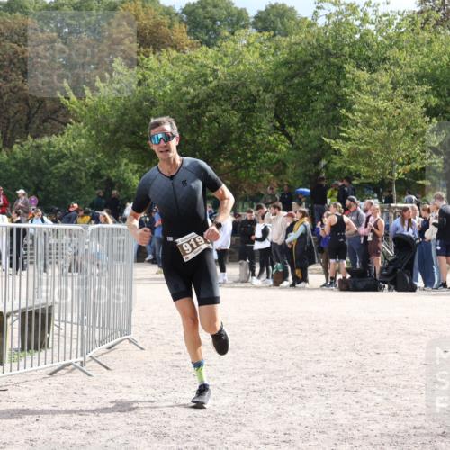 14.09.2025 - Stadtparktriathlon Strokosch-Dieckow http://msf.ph/oto/8887992 14.09.2025 11:57:08 Ziel 919 meine-sportfotos.de