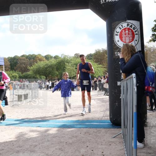 14.09.2025 - Stadtparktriathlon Strokosch-Dieckow http://msf.ph/oto/8888005 14.09.2025 11:57:24 Ziel 679, 901 meine-sportfotos.de