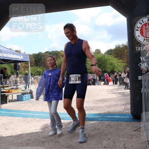 14.09.2025 - Stadtparktriathlon Strokosch-Dieckow http://msf.ph/oto/8888009 14.09.2025 11:57:25 Ziel 679, 901 meine-sportfotos.de