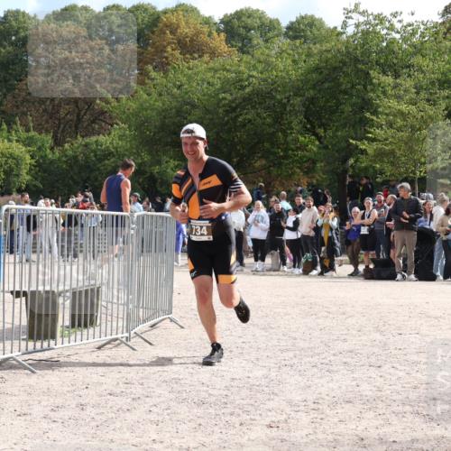 14.09.2025 - Stadtparktriathlon Strokosch-Dieckow http://msf.ph/oto/8888024 14.09.2025 11:58:30 Ziel 734 meine-sportfotos.de