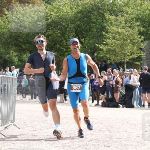 14.09.2025 - Stadtparktriathlon Strokosch-Dieckow http://msf.ph/oto/8888036 14.09.2025 11:58:44 Ziel 848, 867, 872 meine-sportfotos.de
