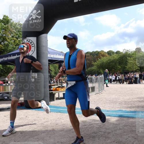 14.09.2025 - Stadtparktriathlon Strokosch-Dieckow http://msf.ph/oto/8888044 14.09.2025 11:58:46 Ziel 848, 867, 872 meine-sportfotos.de