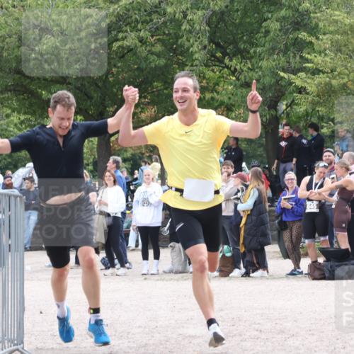 14.09.2025 - Stadtparktriathlon Strokosch-Dieckow http://msf.ph/oto/8888053 14.09.2025 11:59:16 Ziel 841, 889, 905 meine-sportfotos.de