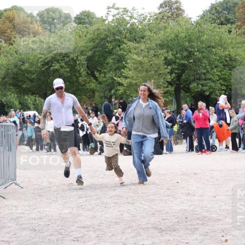 14.09.2025 - Stadtparktriathlon Strokosch-Dieckow http://msf.ph/oto/8888092 14.09.2025 12:00:03 Ziel 821, 835 meine-sportfotos.de