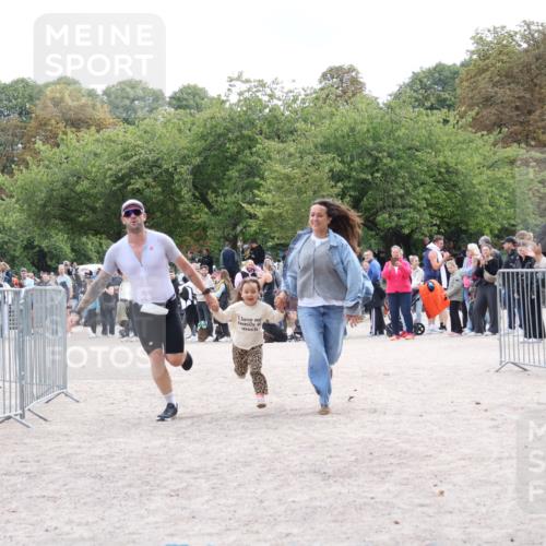 14.09.2025 - Stadtparktriathlon Strokosch-Dieckow http://msf.ph/oto/8888093 14.09.2025 12:00:04 Ziel 835, 838 meine-sportfotos.de