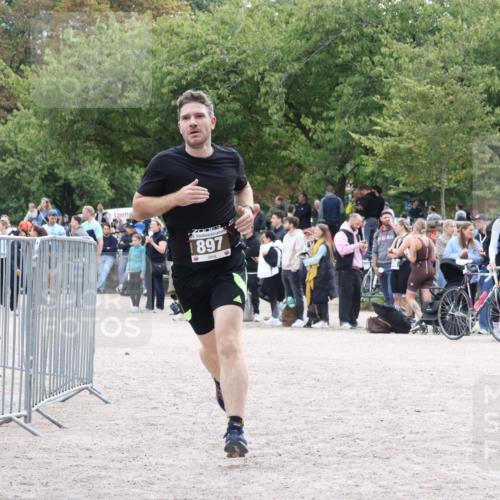 14.09.2025 - Stadtparktriathlon Strokosch-Dieckow http://msf.ph/oto/8888110 14.09.2025 12:00:19 Ziel 897 meine-sportfotos.de