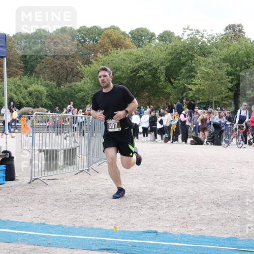 14.09.2025 - Stadtparktriathlon Strokosch-Dieckow http://msf.ph/oto/8888112 14.09.2025 12:00:20 Ziel 897 meine-sportfotos.de
