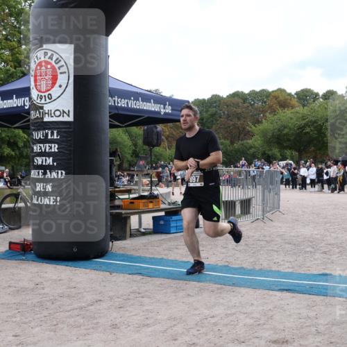14.09.2025 - Stadtparktriathlon Strokosch-Dieckow http://msf.ph/oto/8888115 14.09.2025 12:00:21 Ziel 897 meine-sportfotos.de