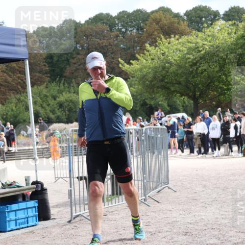 14.09.2025 - Stadtparktriathlon Strokosch-Dieckow http://msf.ph/oto/8888146 14.09.2025 12:01:17 Ziel 796, 858, 874 meine-sportfotos.de