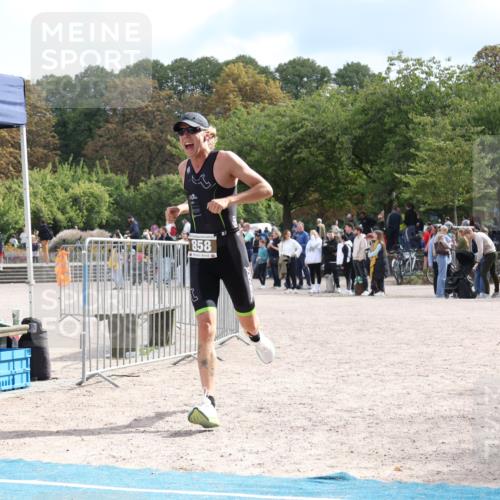 14.09.2025 - Stadtparktriathlon Strokosch-Dieckow http://msf.ph/oto/8888150 14.09.2025 12:01:22 Ziel 796, 858, 874 meine-sportfotos.de