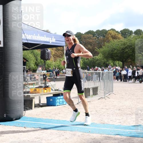 14.09.2025 - Stadtparktriathlon Strokosch-Dieckow http://msf.ph/oto/8888151 14.09.2025 12:01:23 Ziel 796, 858, 861 meine-sportfotos.de