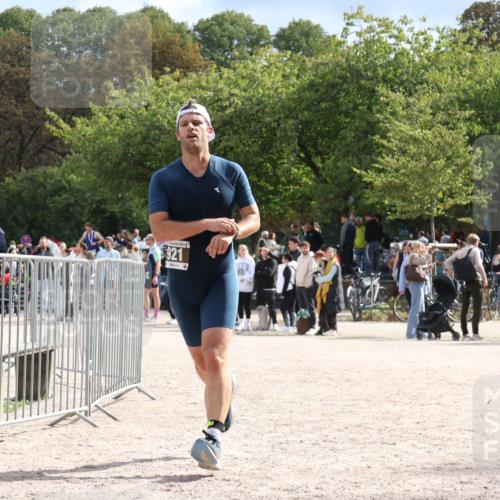 14.09.2025 - Stadtparktriathlon Strokosch-Dieckow http://msf.ph/oto/8888160 14.09.2025 12:01:30 Ziel 861, 921 meine-sportfotos.de