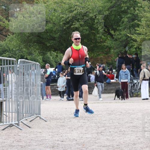 14.09.2025 - Stadtparktriathlon Strokosch-Dieckow http://msf.ph/oto/8888204 14.09.2025 12:04:07 Ziel 876, 917 meine-sportfotos.de