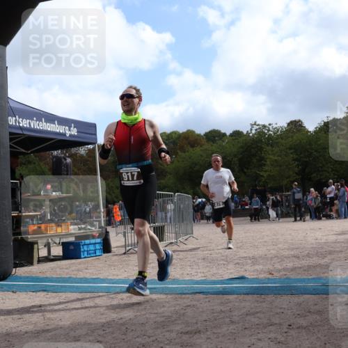 14.09.2025 - Stadtparktriathlon Strokosch-Dieckow http://msf.ph/oto/8888209 14.09.2025 12:04:10 Ziel 876, 917 meine-sportfotos.de