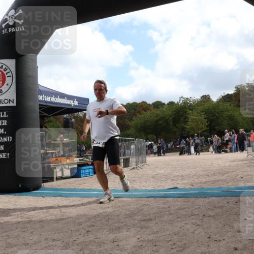 14.09.2025 - Stadtparktriathlon Strokosch-Dieckow http://msf.ph/oto/8888214 14.09.2025 12:04:12 Ziel 876, 917 meine-sportfotos.de