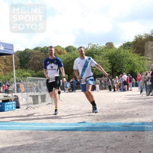 14.09.2025 - Stadtparktriathlon Strokosch-Dieckow http://msf.ph/oto/8888222 14.09.2025 12:05:51 Ziel 833, 911 meine-sportfotos.de