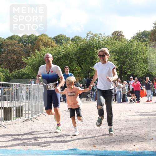 14.09.2025 - Stadtparktriathlon Strokosch-Dieckow http://msf.ph/oto/8888243 14.09.2025 12:07:35 Ziel 829, 882 meine-sportfotos.de