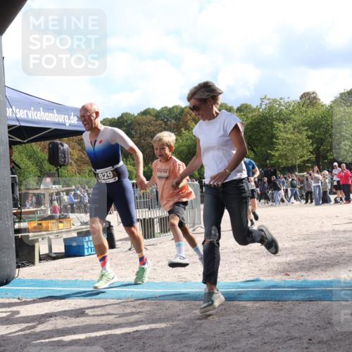 14.09.2025 - Stadtparktriathlon Strokosch-Dieckow http://msf.ph/oto/8888246 14.09.2025 12:07:36 Ziel 829, 882 meine-sportfotos.de