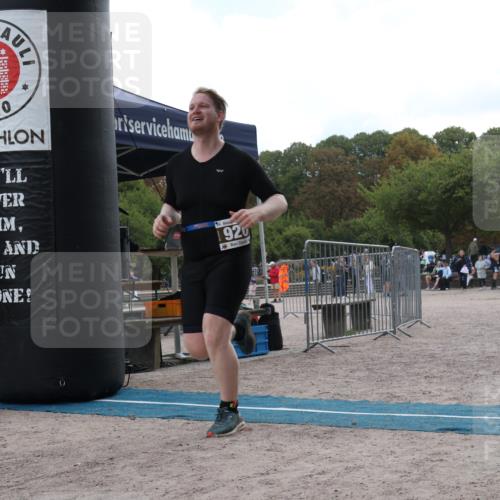 14.09.2025 - Stadtparktriathlon Strokosch-Dieckow http://msf.ph/oto/8888307 14.09.2025 12:10:29 Ziel 920 meine-sportfotos.de