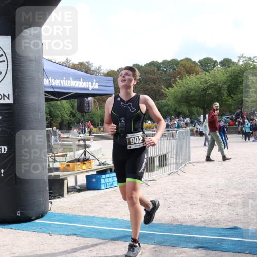 14.09.2025 - Stadtparktriathlon Strokosch-Dieckow http://msf.ph/oto/8888359 14.09.2025 12:13:21 Ziel 890, 902 meine-sportfotos.de