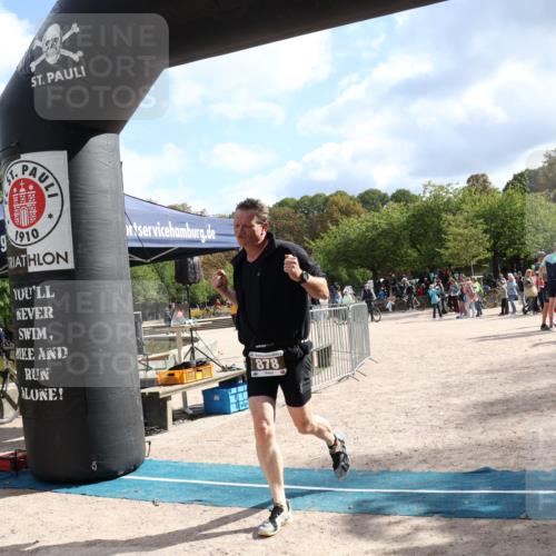 14.09.2025 - Stadtparktriathlon Strokosch-Dieckow http://msf.ph/oto/8888400 14.09.2025 12:14:59 Ziel 878 meine-sportfotos.de