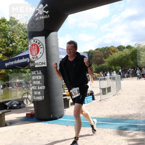 14.09.2025 - Stadtparktriathlon Strokosch-Dieckow http://msf.ph/oto/8888401 14.09.2025 12:15:00 Ziel 878 meine-sportfotos.de