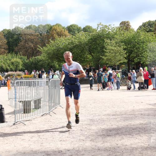 14.09.2025 - Stadtparktriathlon Strokosch-Dieckow http://msf.ph/oto/8888405 14.09.2025 12:15:31 Ziel 868 meine-sportfotos.de